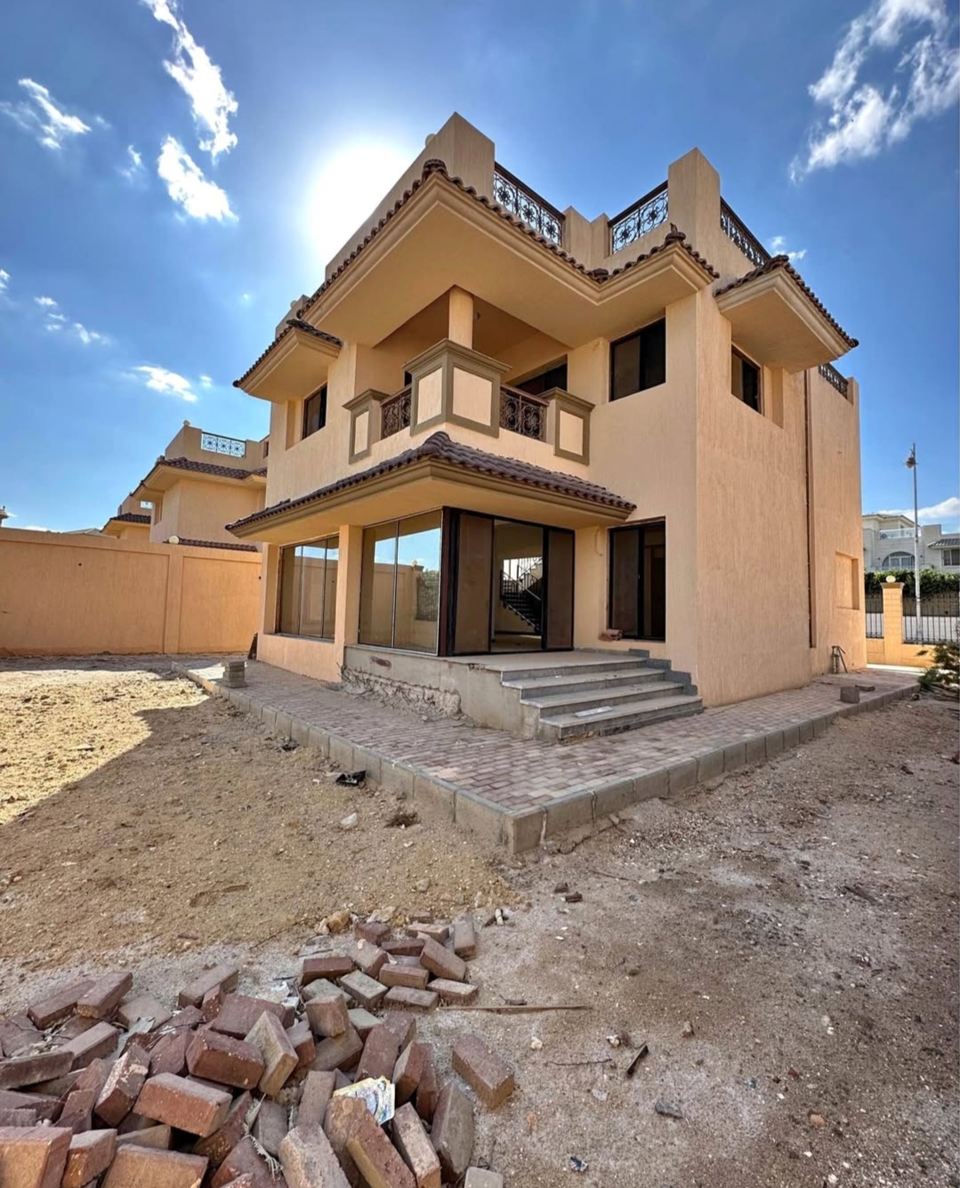3 Bedroom Villa in Royal City, Sheikh Zayed 3